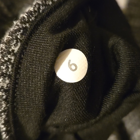 Lululemon Women's Wunder Under Pants III Black and White Size 6 - Picture 10 of 10